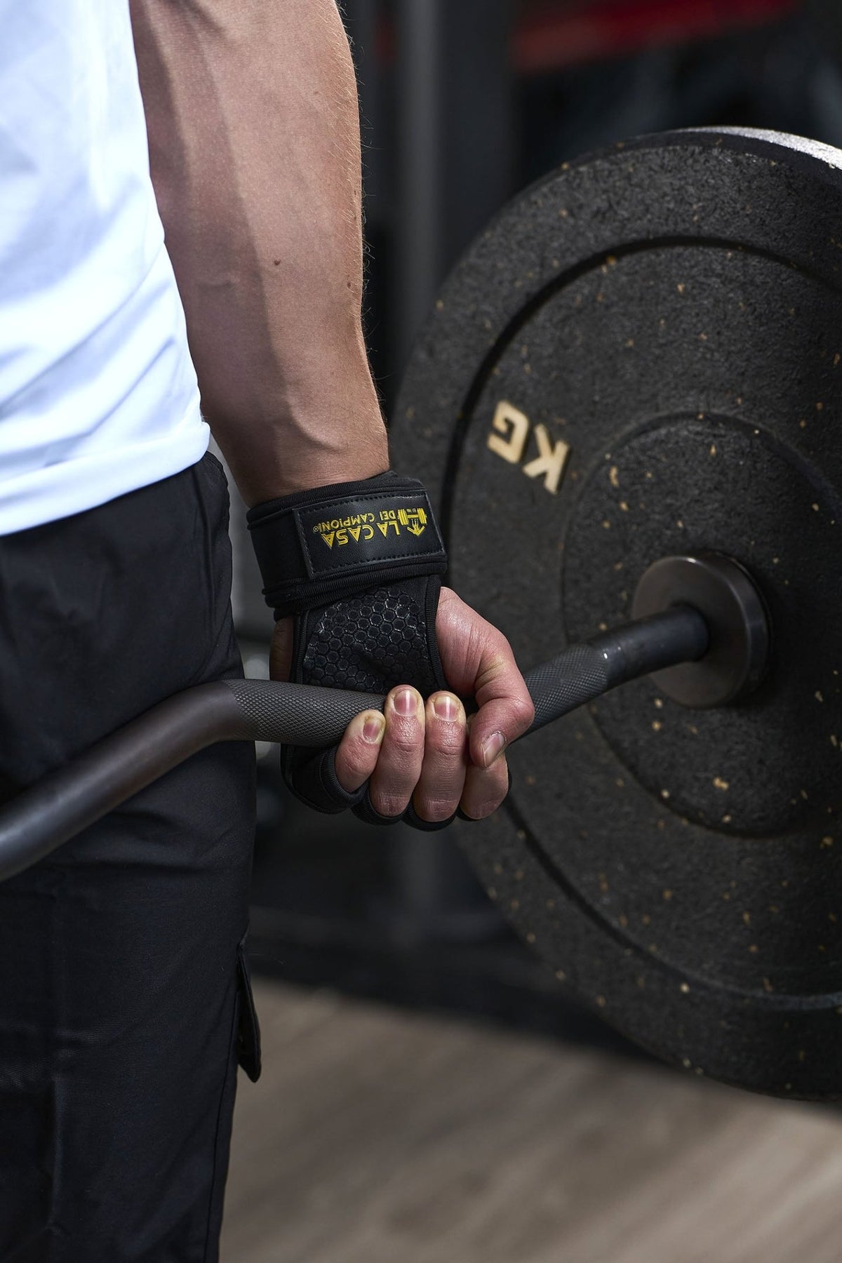 WFX Cinghie per sollevamento pesi, supporto da polso imbottito in neoprene, palestra, allenamento incrociato, per sollevamento pesi, fitness, bodybuilding, presa stacco da uomo e donna (nero WFX Cinghie per sollevamento pesi, supporto da polso imbottito in neoprene, palestra, allenamento incrociato, per sollevamento pesi, fitness, bodybuilding, presa stacco da uomo e donna (nero